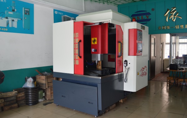 數(shù)控雕銑機